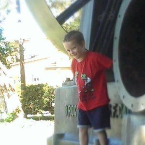 Meet your Posher, Aaron